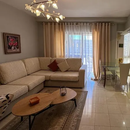 Apartment Skanderbeg Square Center Tirana