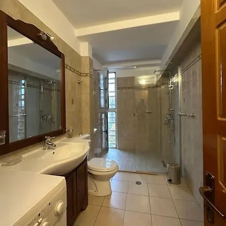 Apartment Skanderbeg Square Center Tirana