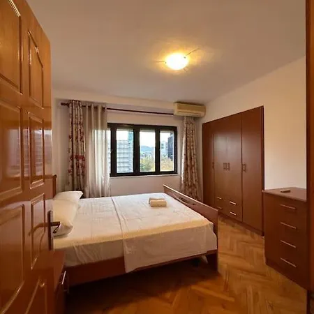 Skanderbeg Square Center Apartment