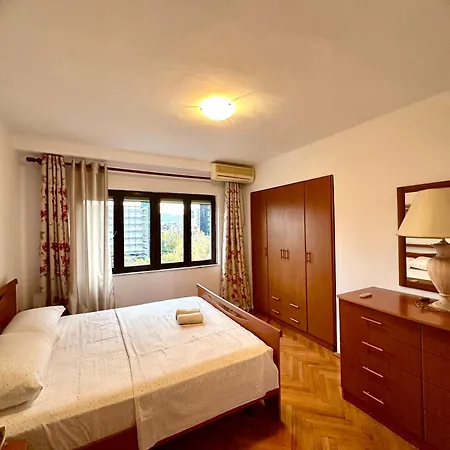 Skanderbeg Square Center Apartmán