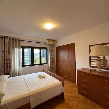 Apartament Skanderbeg Square Center *