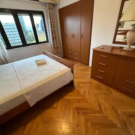 Skanderbeg Square Center Apartment
