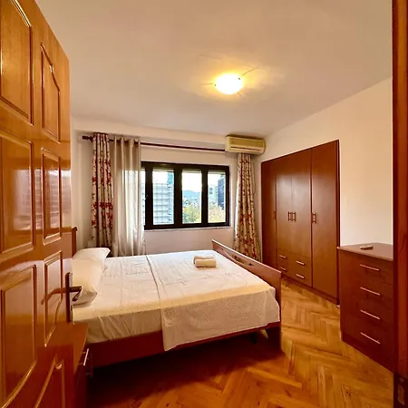 Apartment Skanderbeg Square Center Tirana