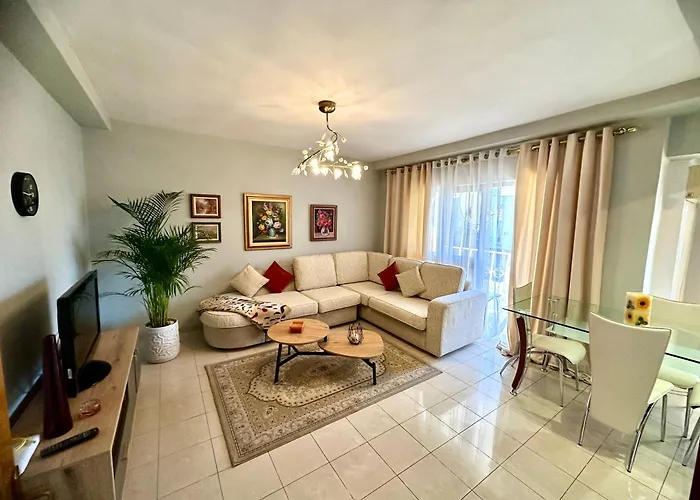 Skanderbeg Square Center 티라나